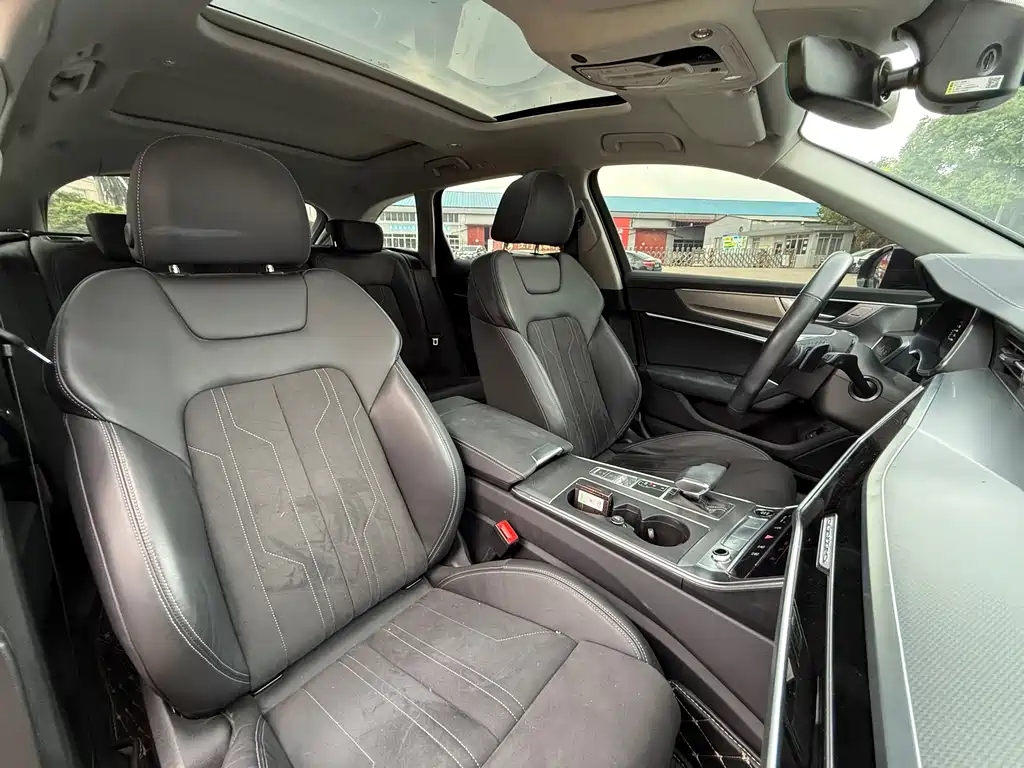 Audi A6 2024 Avant 45 TFSI