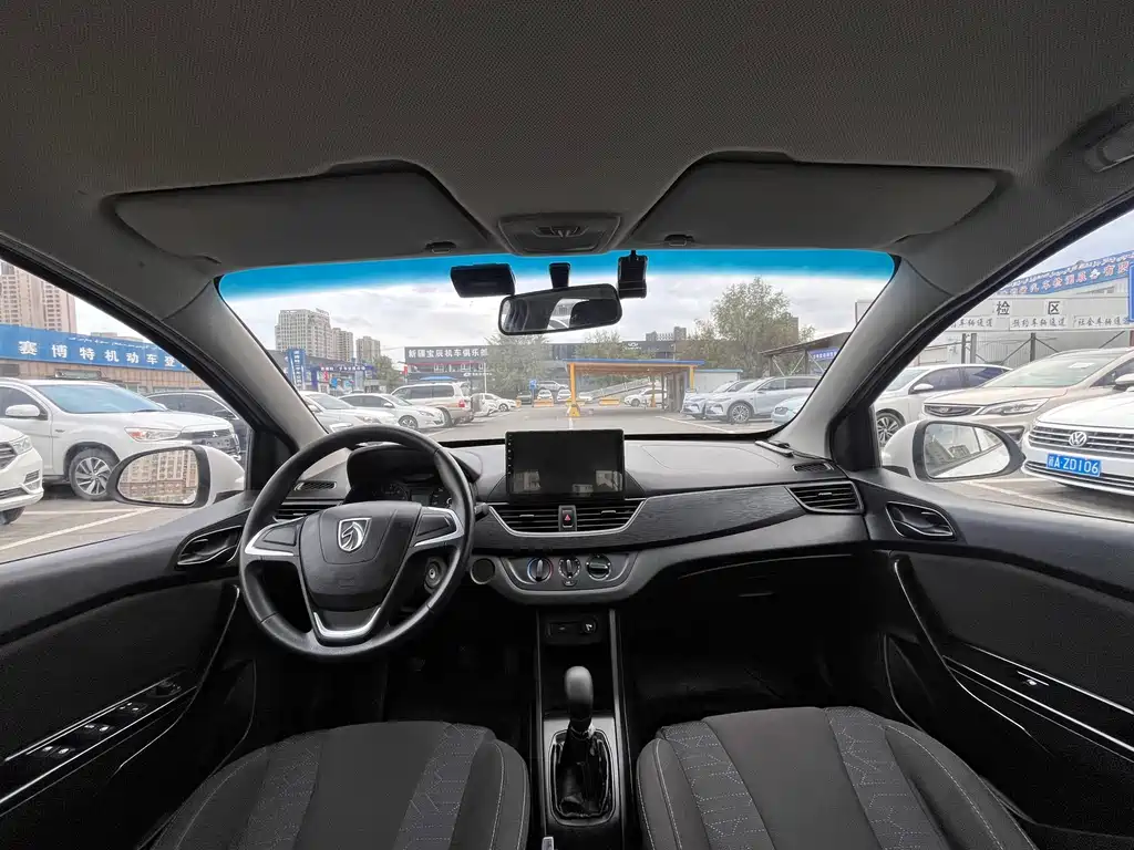 Baojun 310 — миниатюра 5