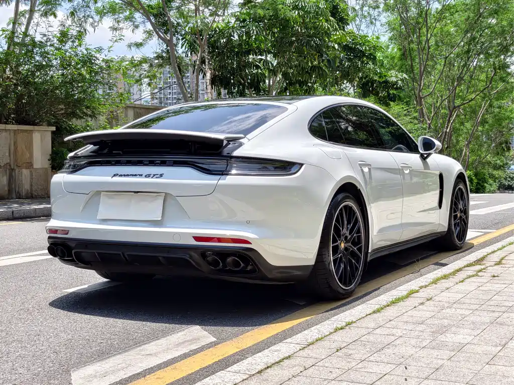 Porsche Panamera — миниатюра 6