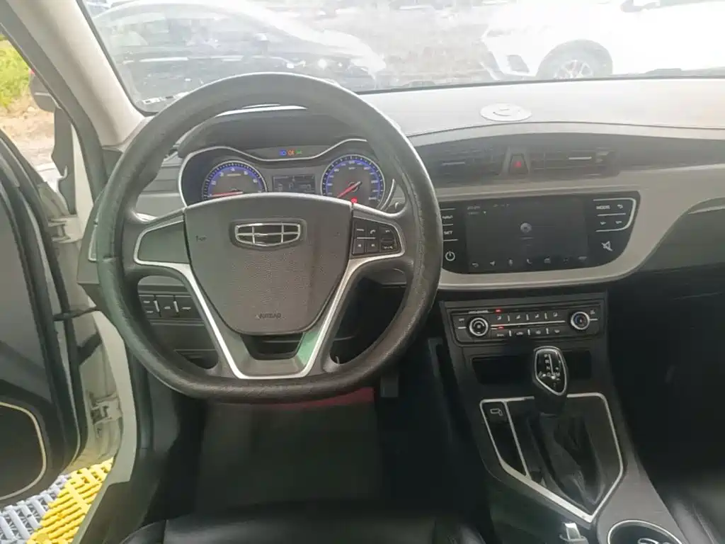Geely Vision — миниатюра 10