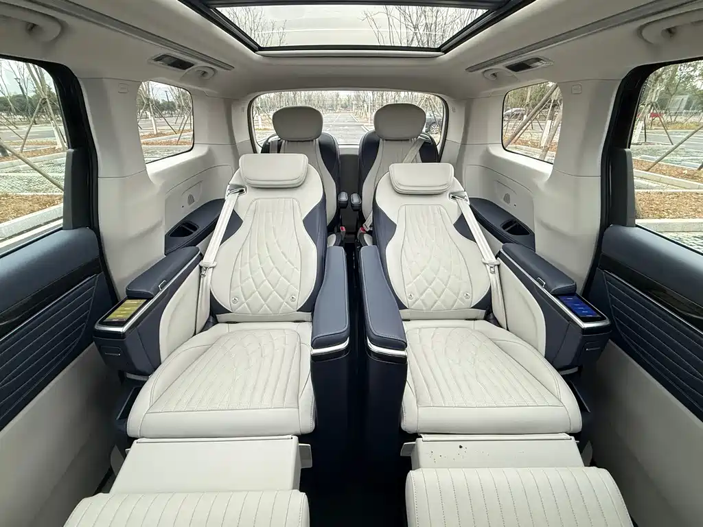 SAIC MAXUS CHASE G90