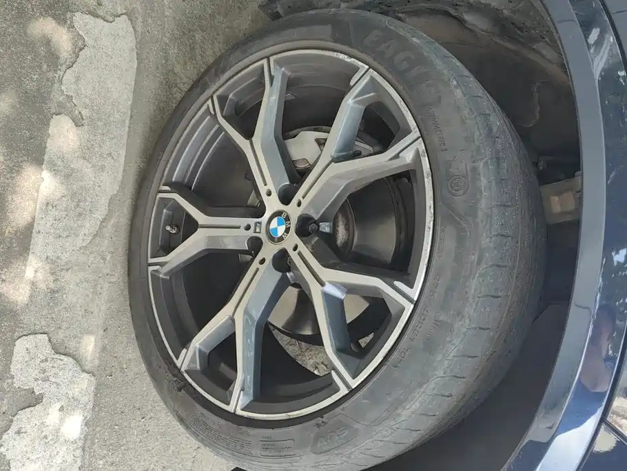 BMW X5 — миниатюра 6