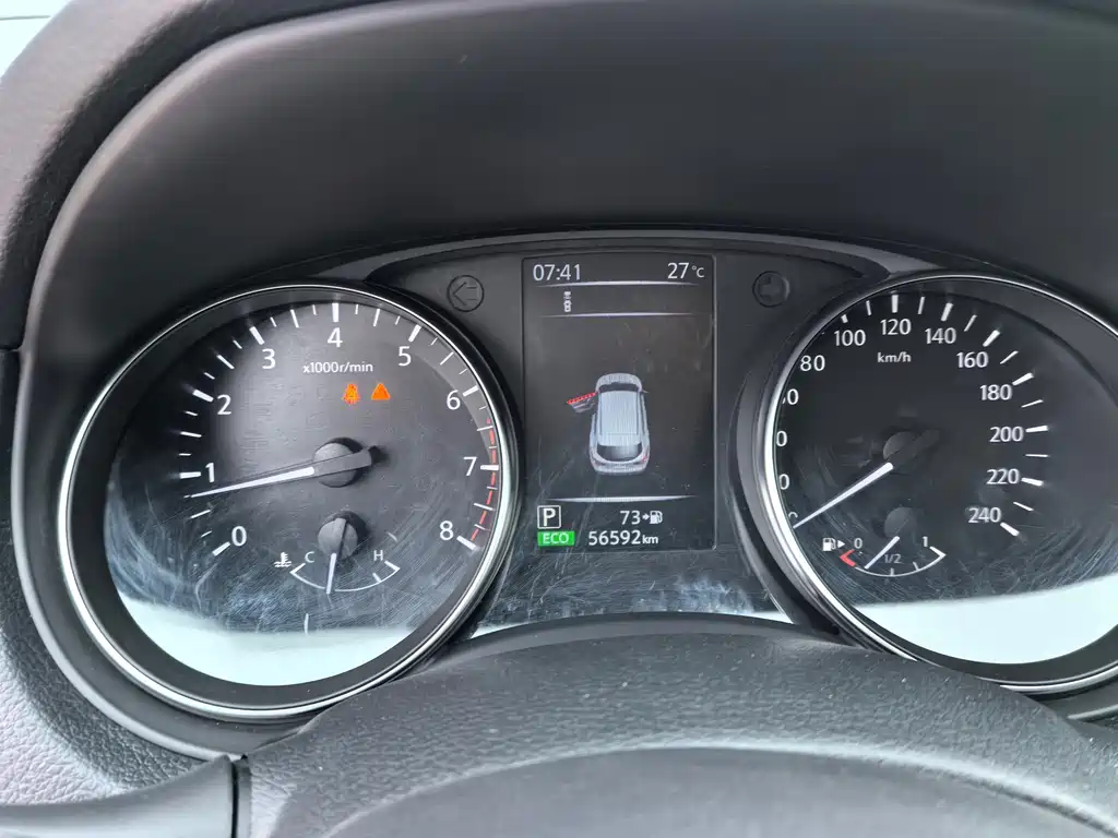 Nissan Qashqai — миниатюра 11