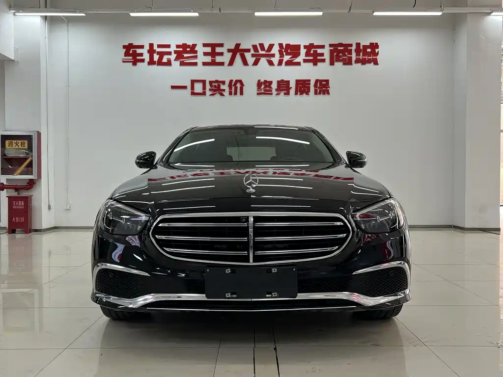Mercedes-Benz E-Class — миниатюра 2