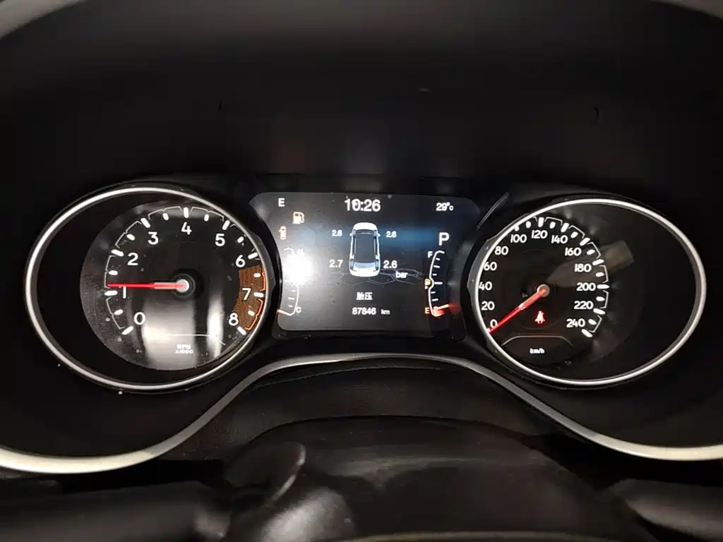 Jeep Compass — миниатюра 12