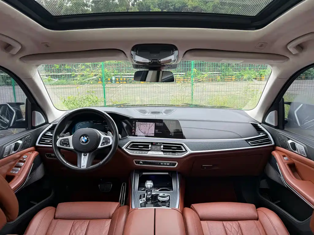 BMW X7 — миниатюра 9