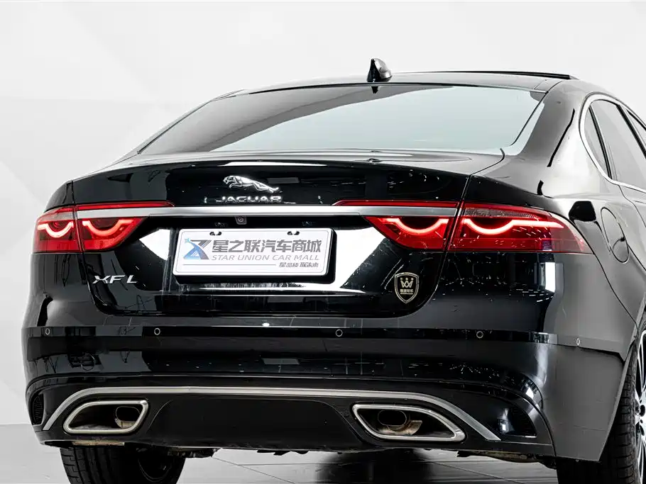 Jaguar XFL 2024 2.0T P250 Premium Luxury