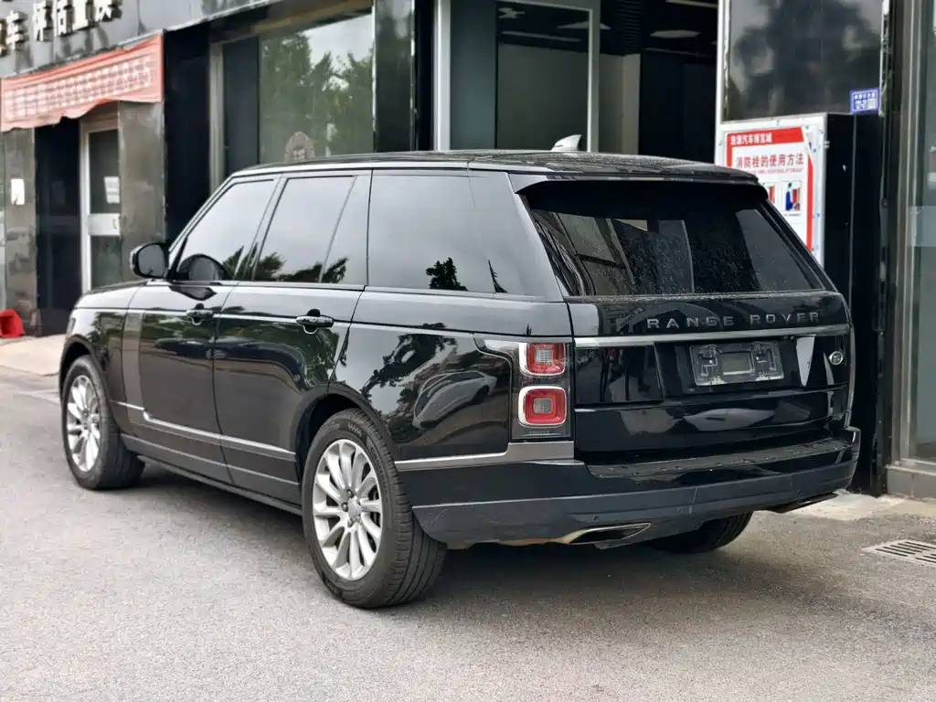 Land Rover Range Rover — миниатюра 3