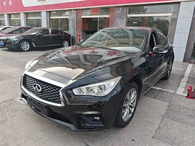 INFINITI Q50L