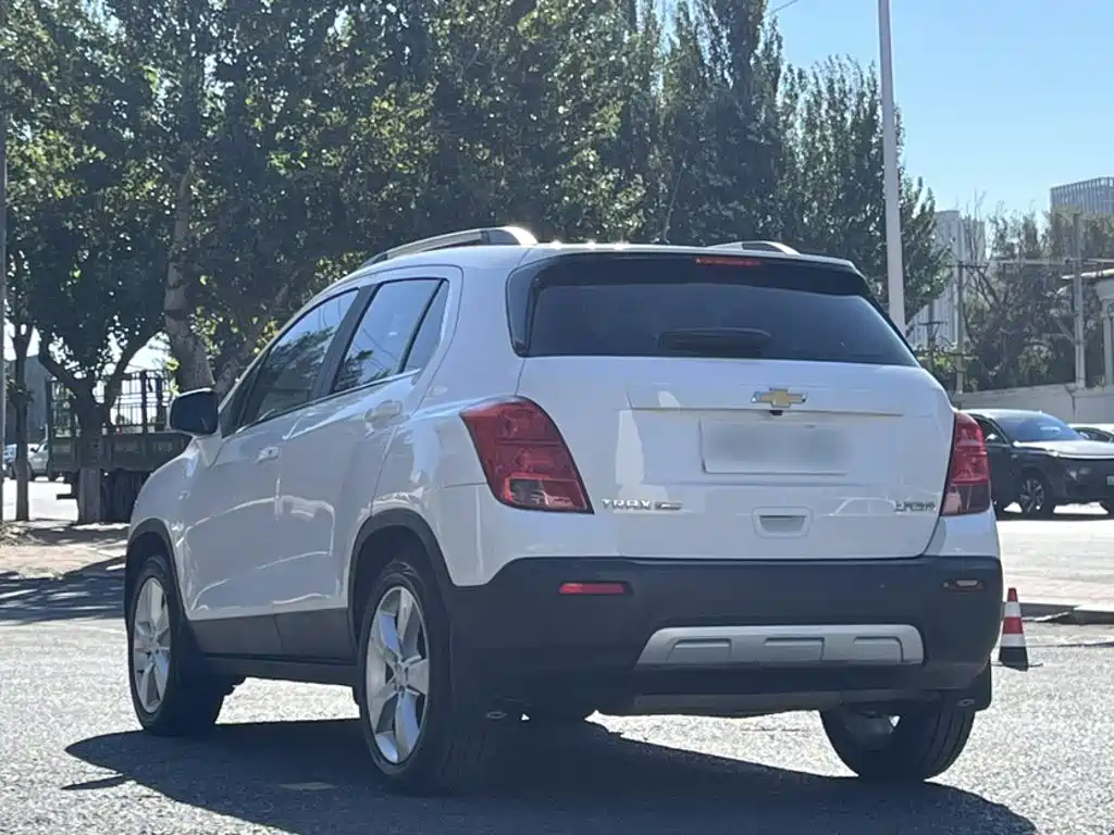 Chevrolet Trax — миниатюра 16