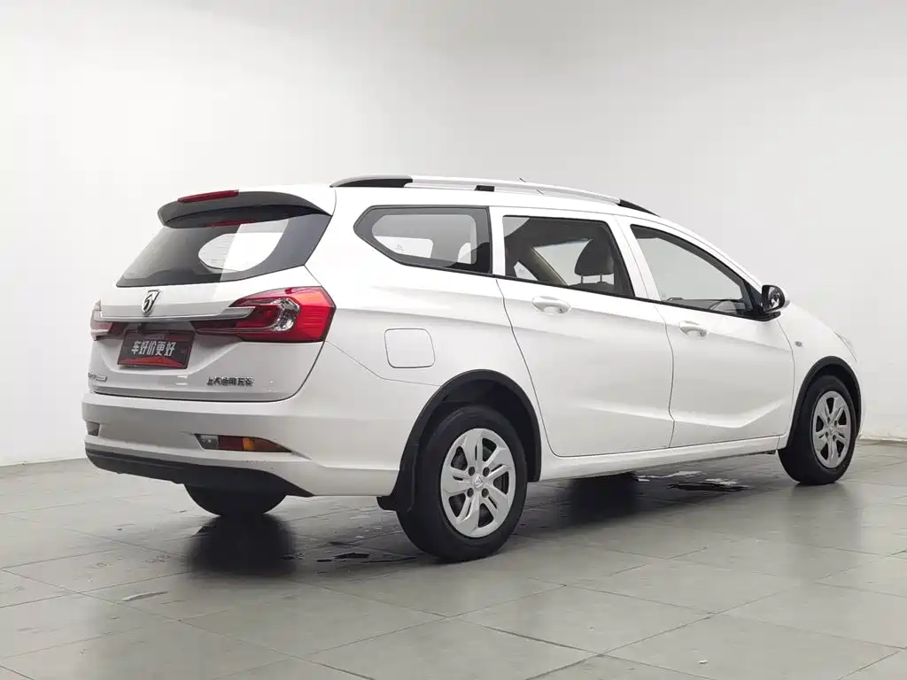 Baojun 310W — миниатюра 2