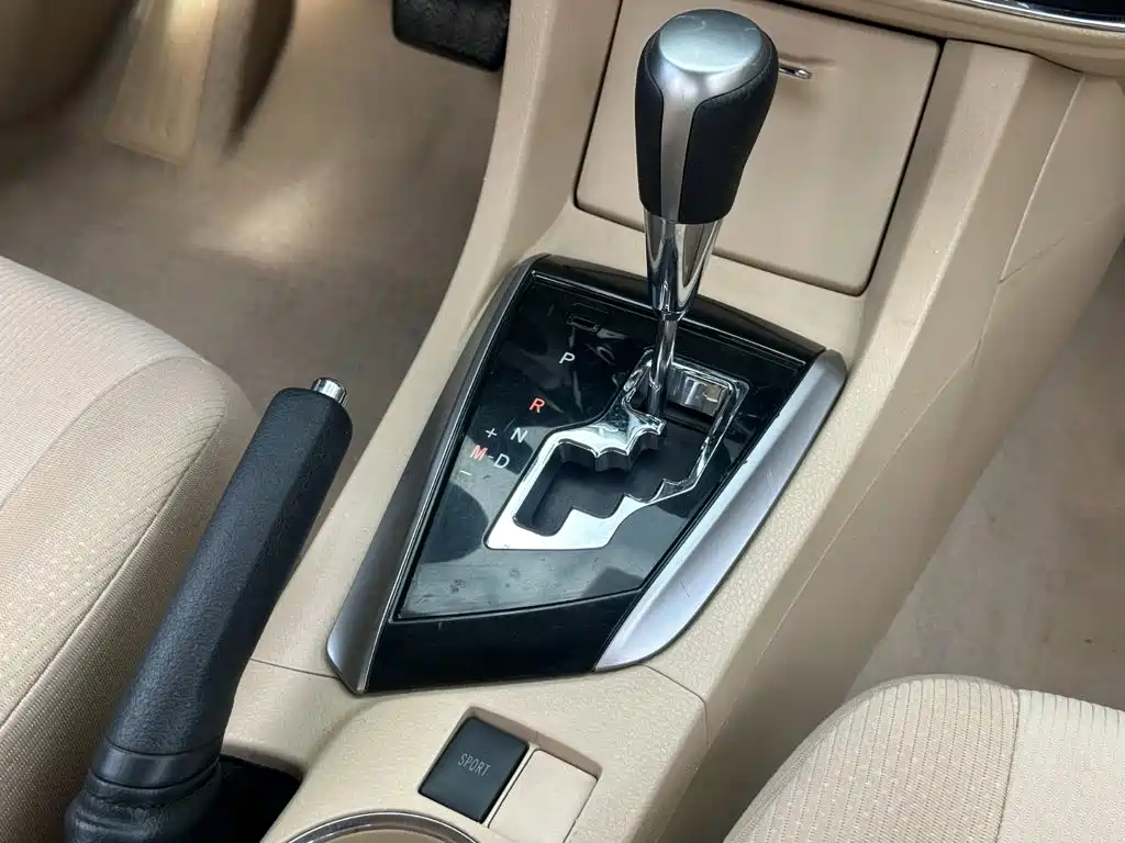 Toyota Corolla — миниатюра 10