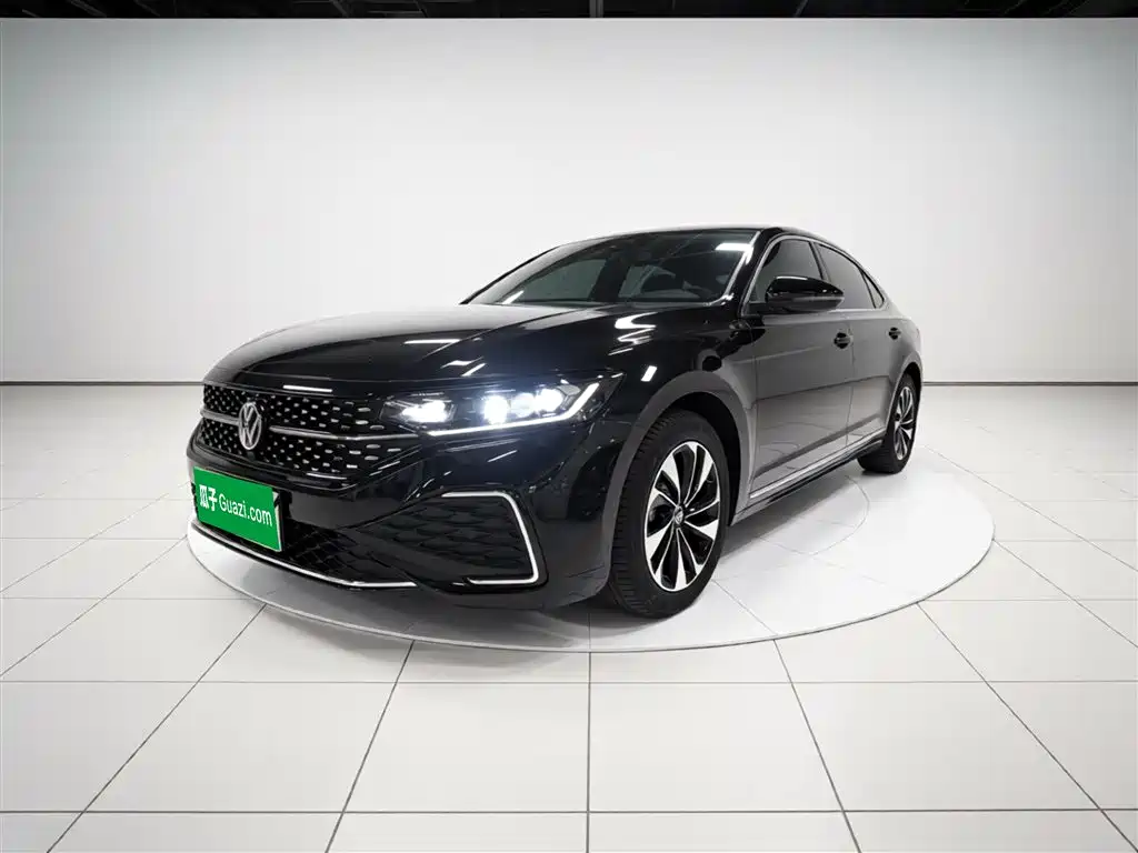 Volkswagen Passat 2023