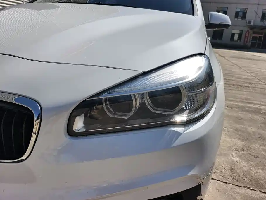 BMW 2 Series Active Tourer — миниатюра 5