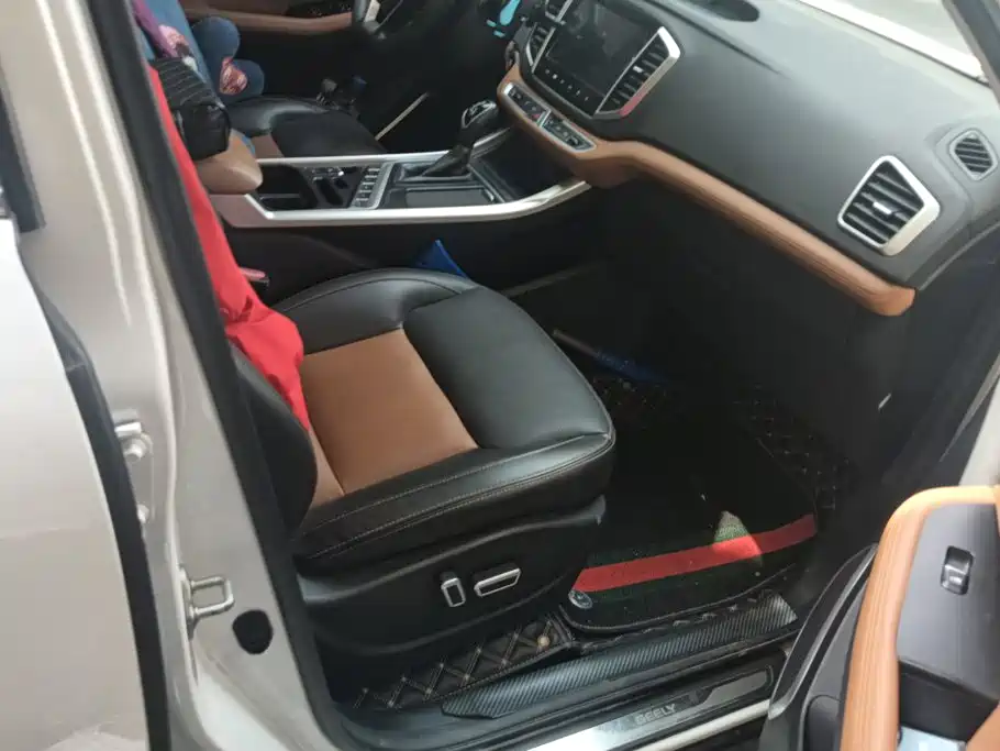 Geely Vision X6 — миниатюра 8