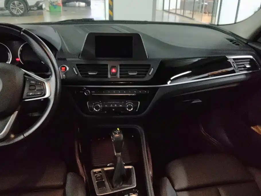 BMW 1 Series — миниатюра 13