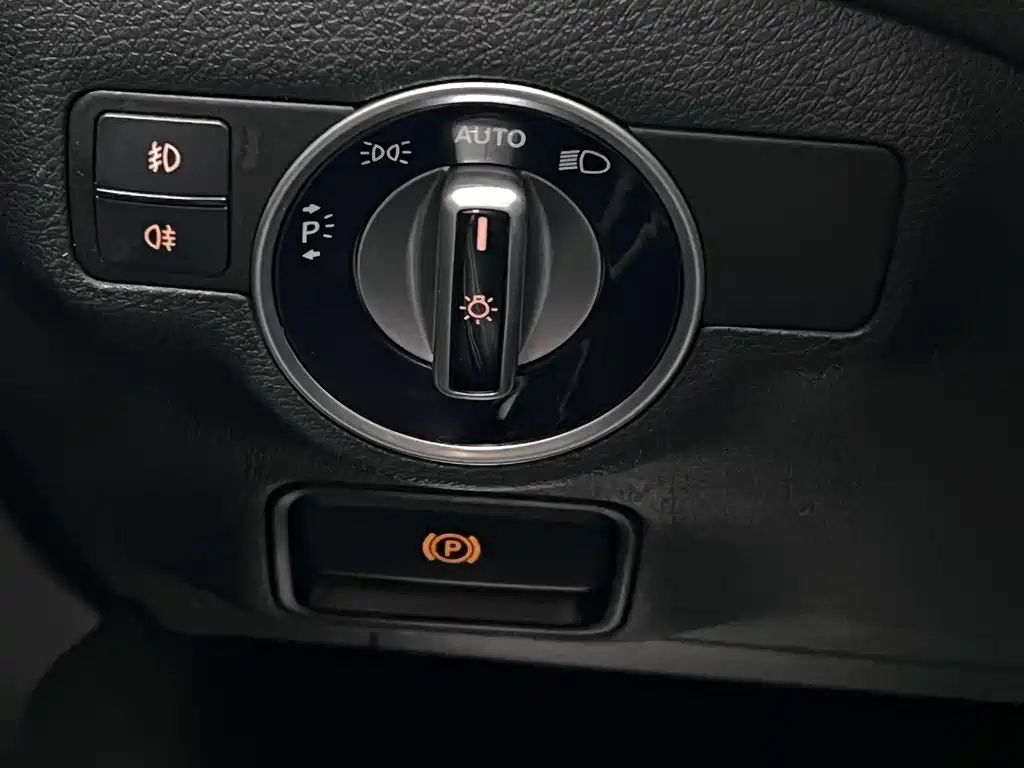 Mercedes-Benz GLA — миниатюра 33