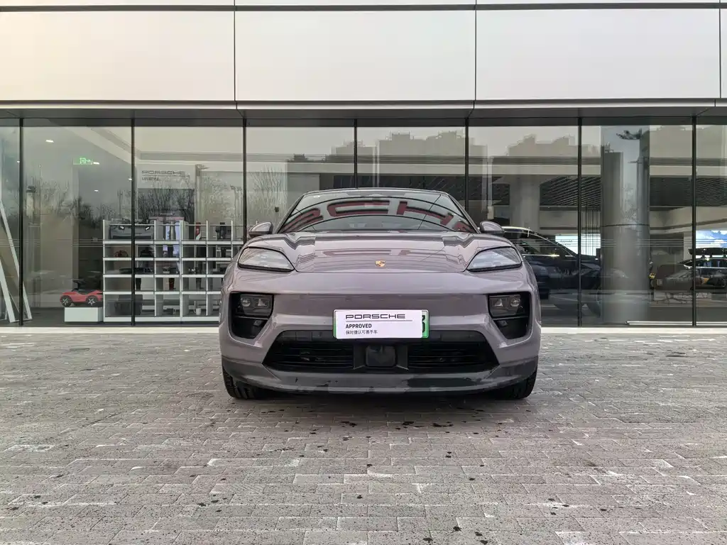 PORSCHE MACAN NEW ENERGY