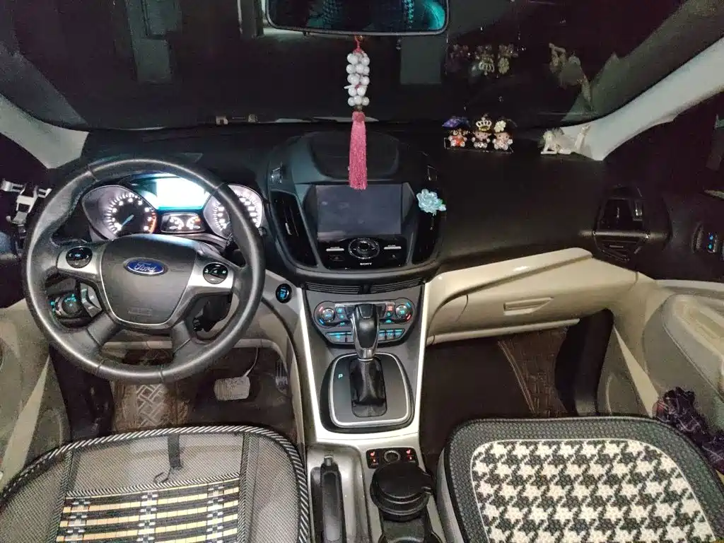 Ford Kuga — миниатюра 5