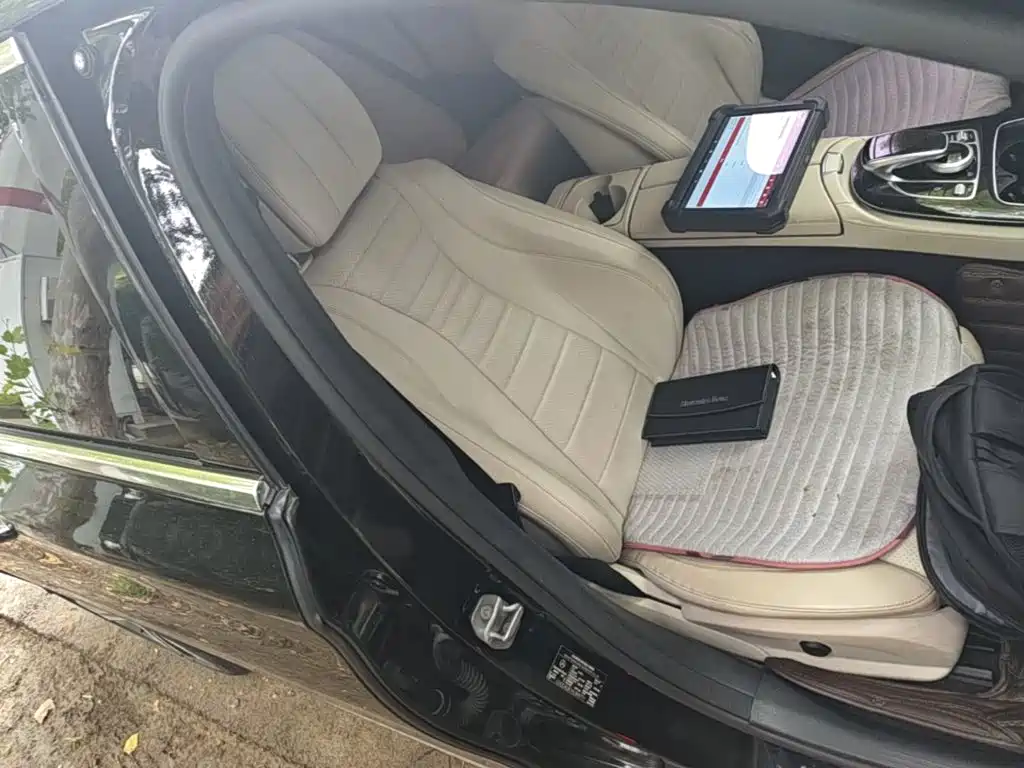 Mercedes-Benz E-Class — миниатюра 25