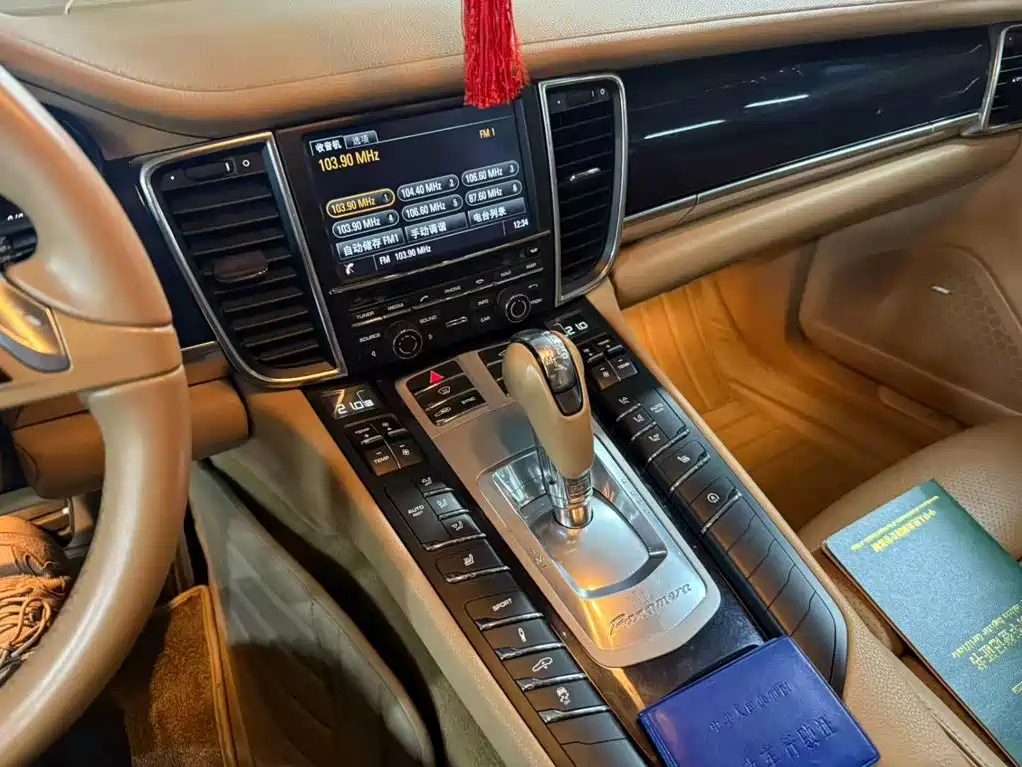 Porsche Panamera — миниатюра 11