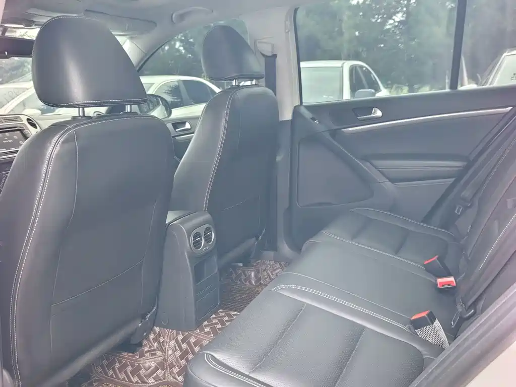 Volkswagen Tiguan — миниатюра 6