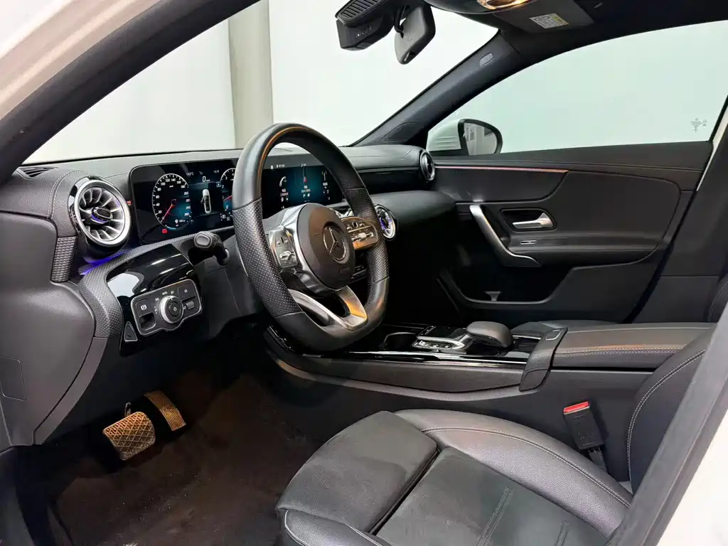 MERCEDES-BENZ A CLASS