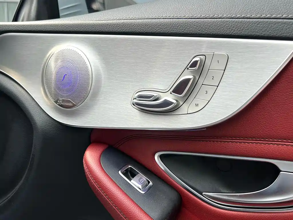 Mercedes-Benz C-Class (Import) — миниатюра 10