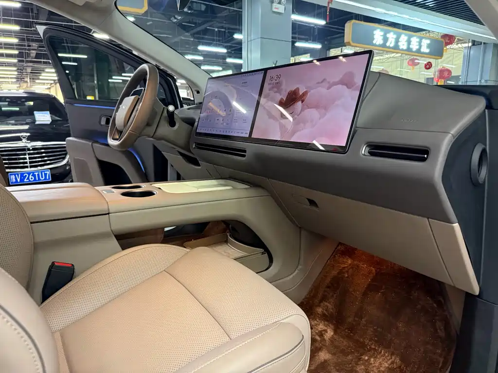 Li Auto Идеальный I8 — миниатюра 11