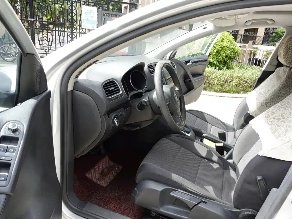 Volkswagen Golf — миниатюра 9