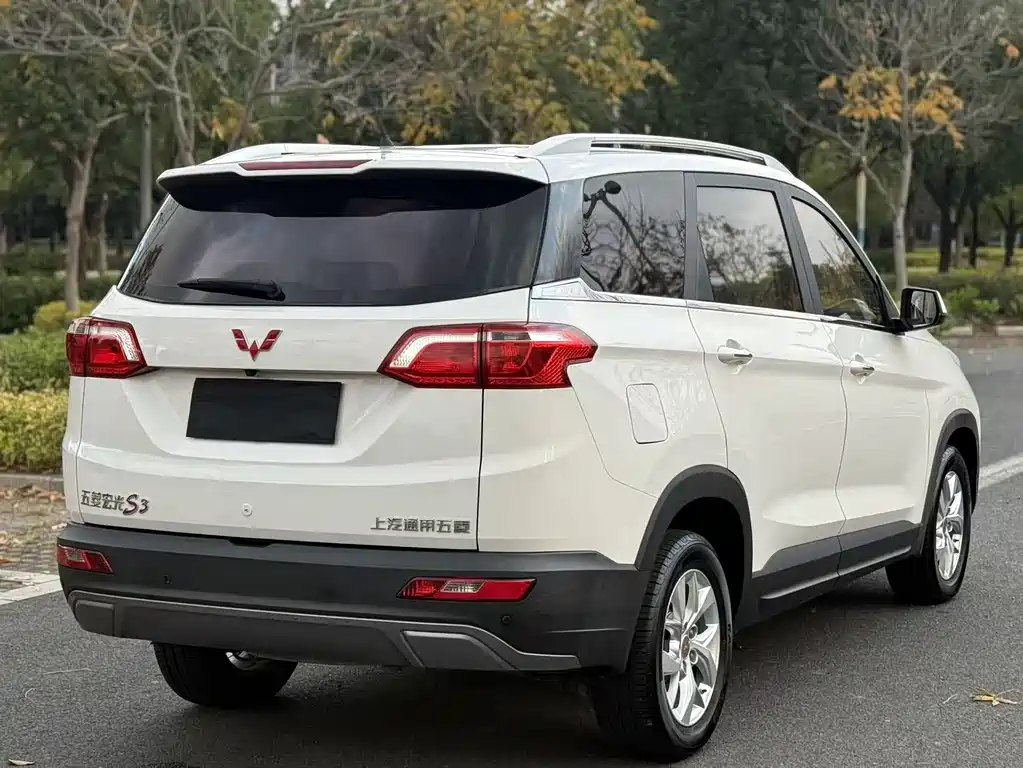 WULING WULING HONGGUANG S3