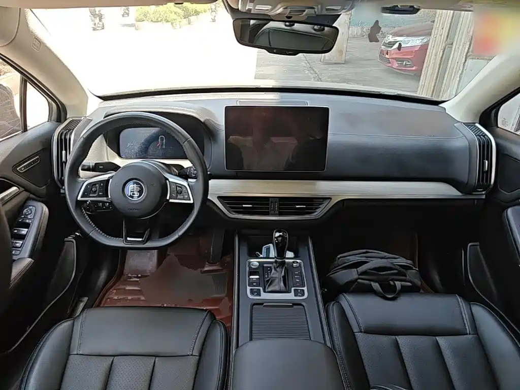 BYD Tang — миниатюра 10