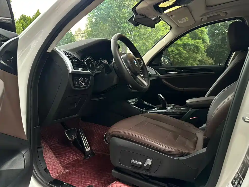 BMW X3 — миниатюра 9