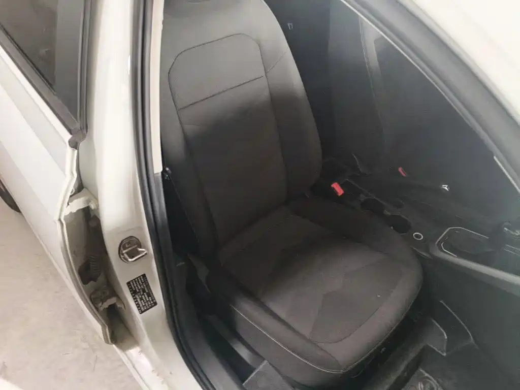 Volkswagen Polo — миниатюра 25