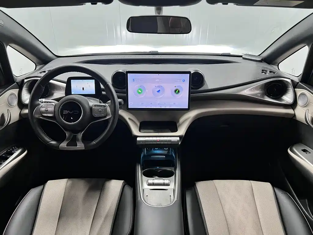 BYD Dolphin — миниатюра 11