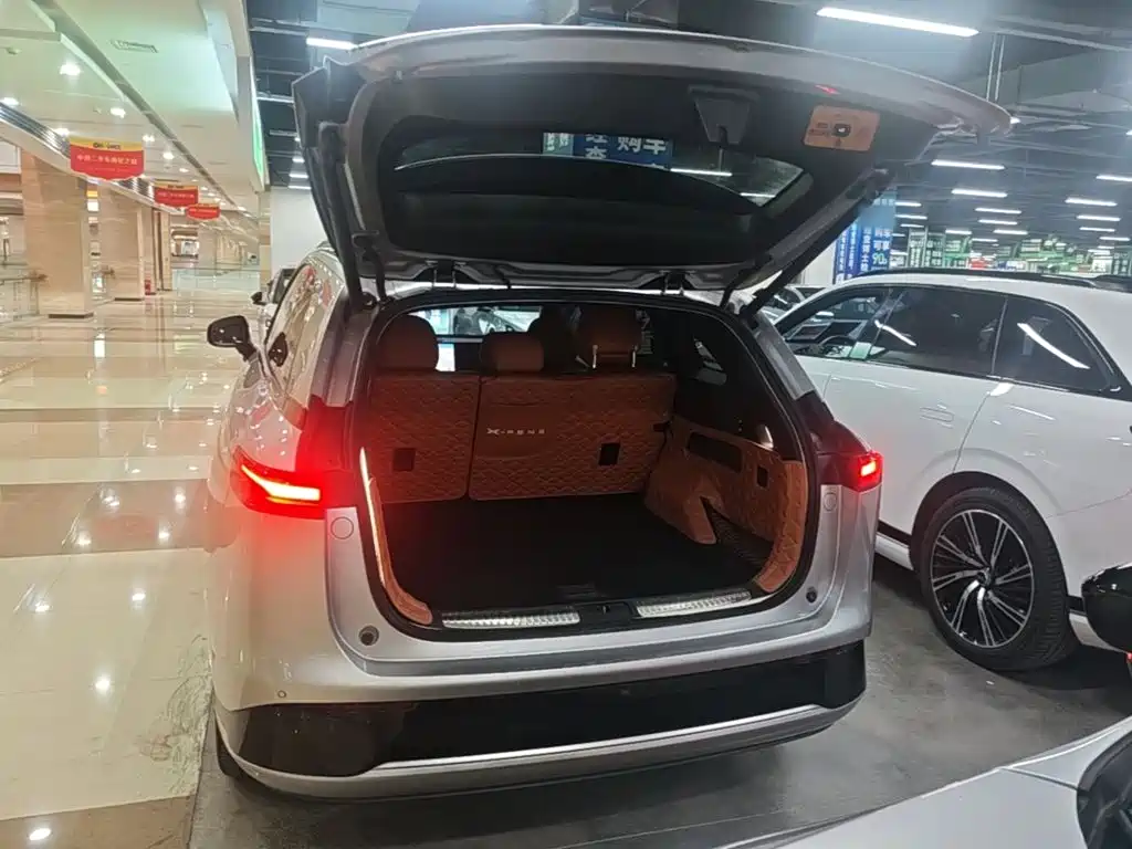 XPeng G9 — миниатюра 19