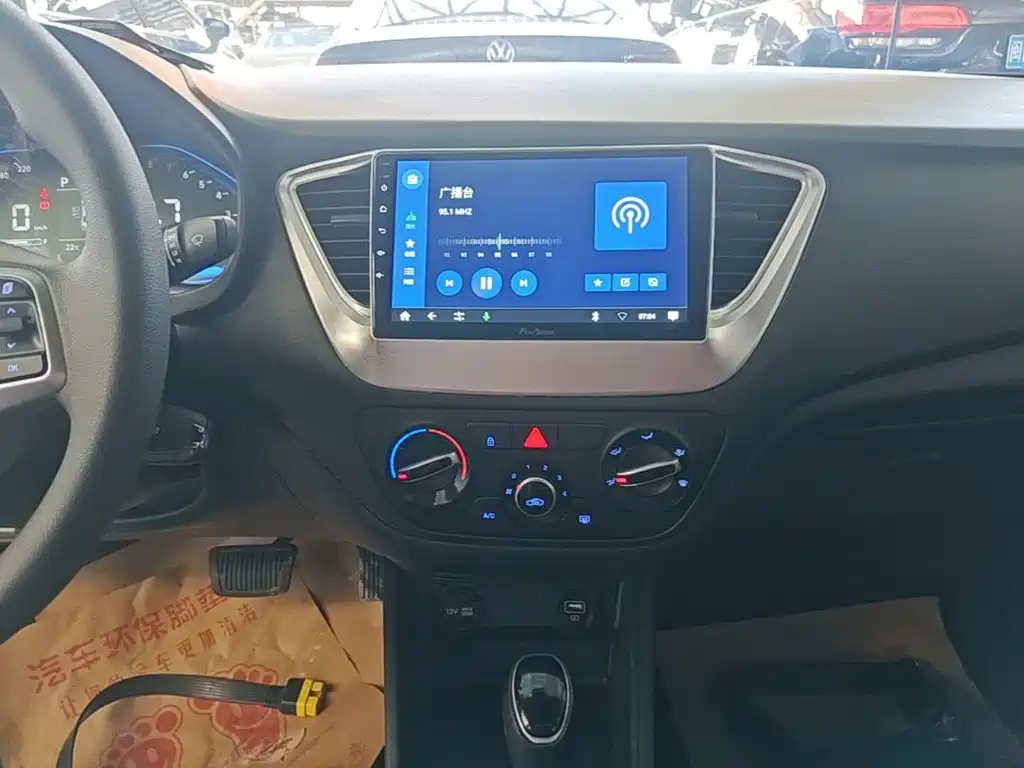 Hyundai Verna — миниатюра 13