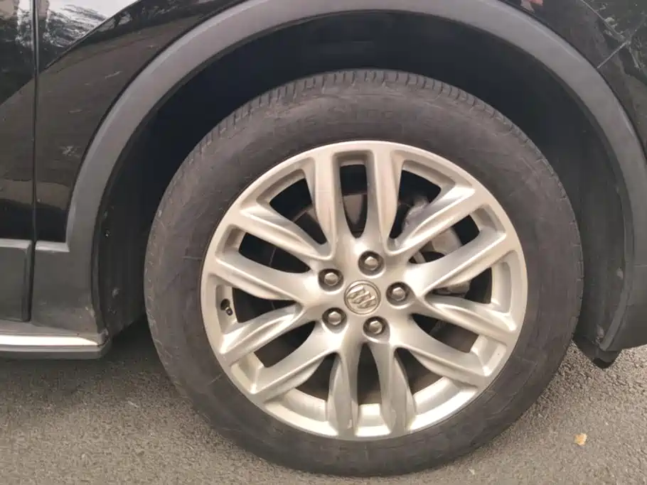 Buick Envision Plus — миниатюра 6