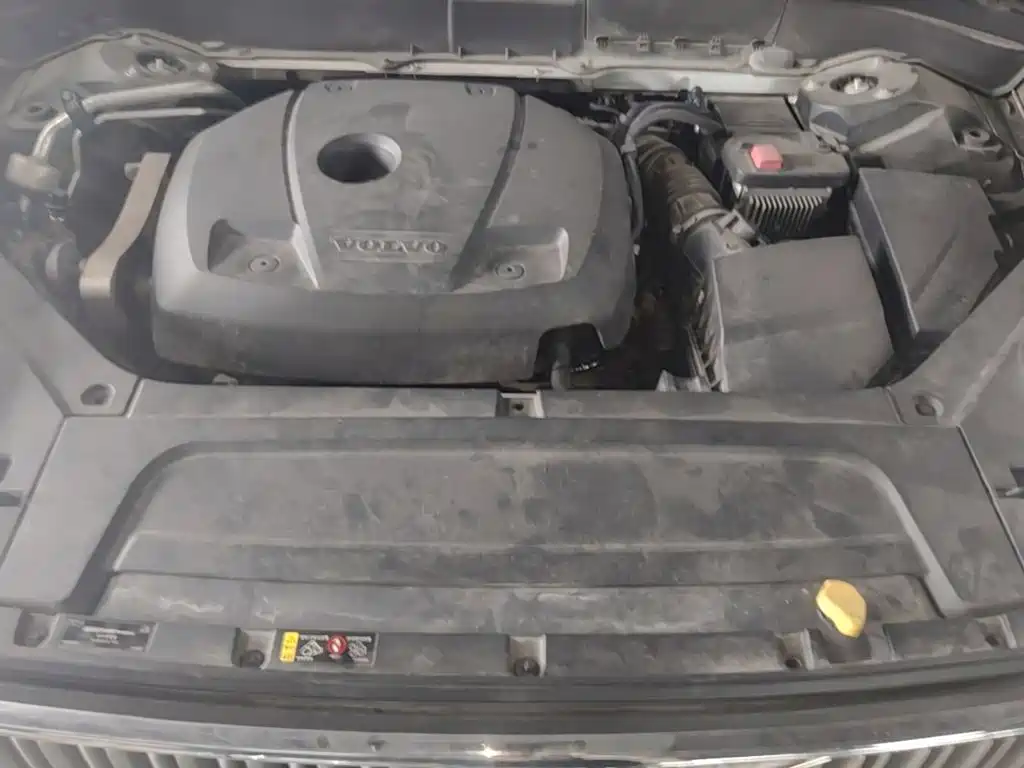 Volvo XC90 — миниатюра 20