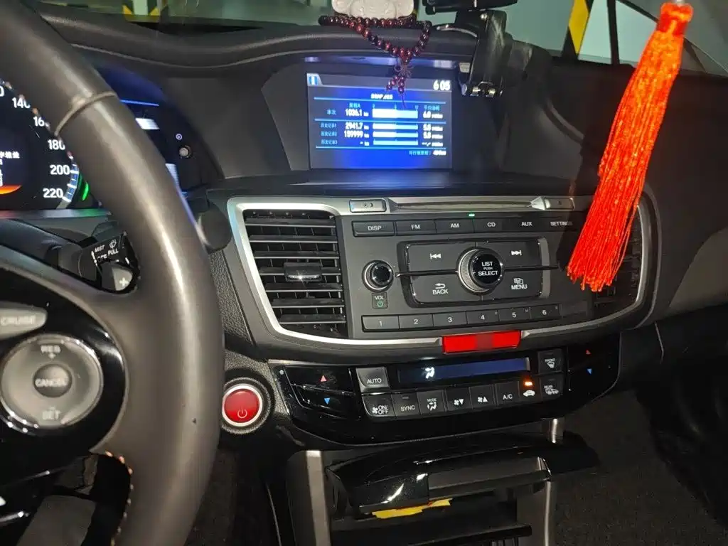 Honda Accord — миниатюра 6