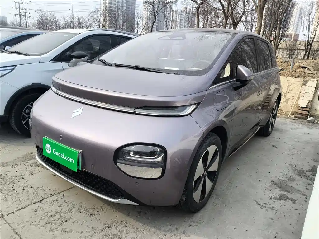 Baojun Yunduo 2023