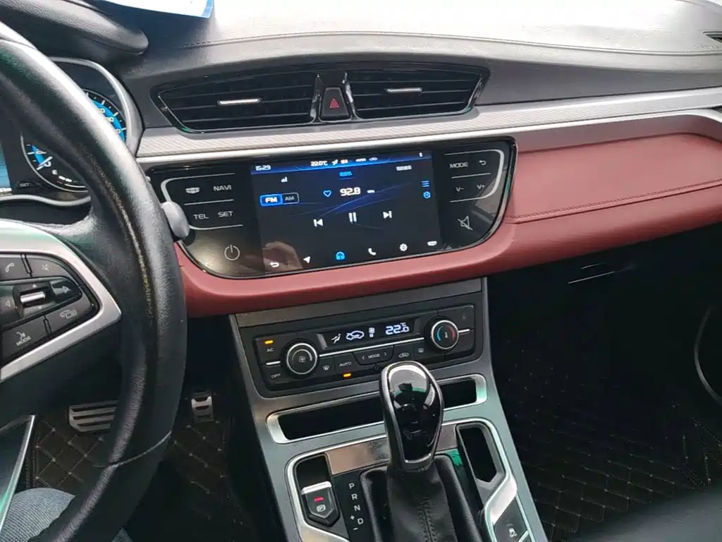 Geely Vision S1 — миниатюра 13