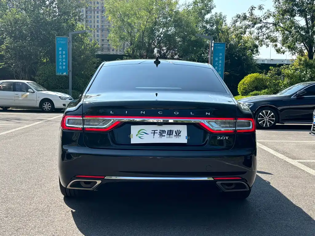 Lincoln Continental — миниатюра 18