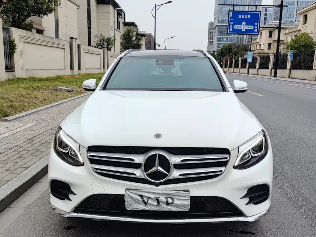 Mercedes-Benz GLC 2018 GLC 260 4MATIC Luxury