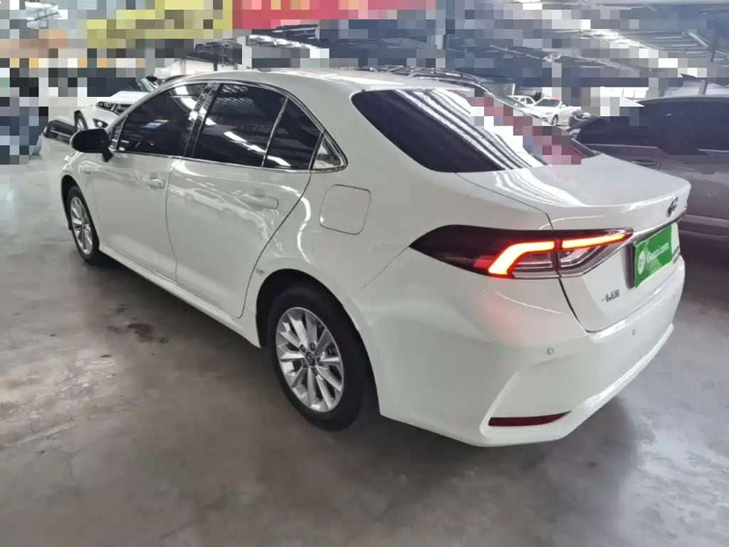 Toyota Corolla — миниатюра 5