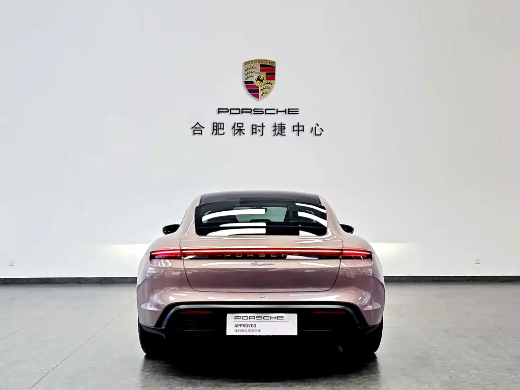 Porsche Taycan — миниатюра 5