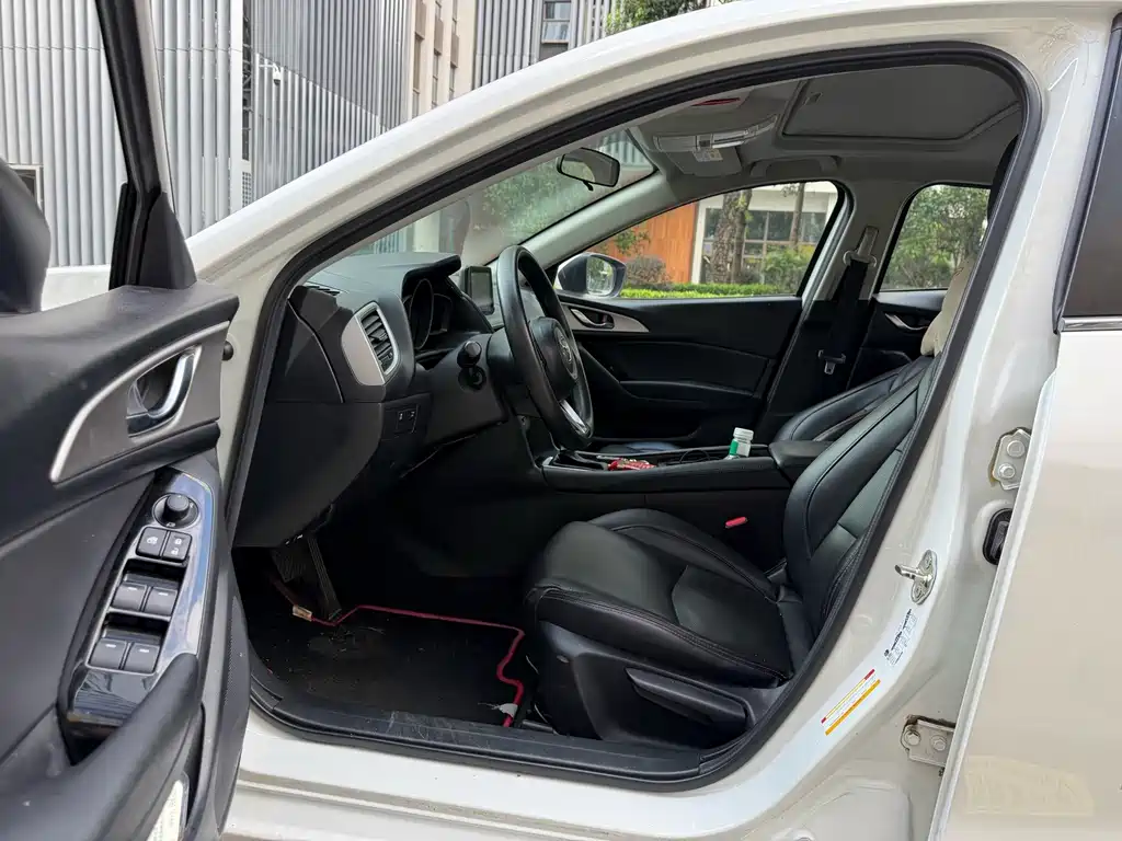 Mazda 3 Axela — миниатюра 3