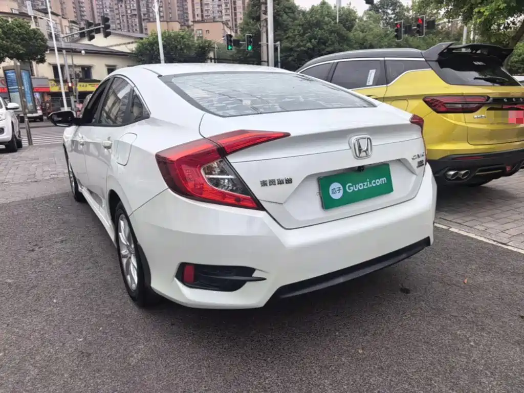 Honda Civic — миниатюра 5