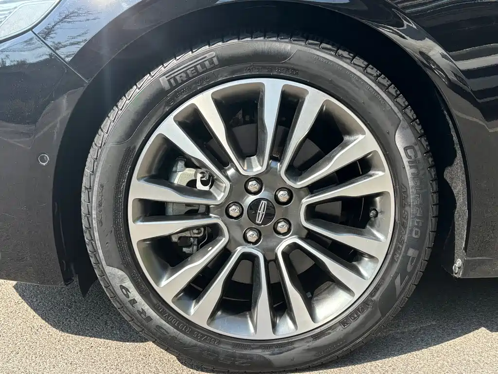 Lincoln Continental — миниатюра 19