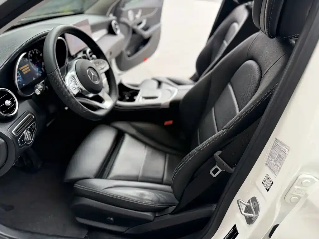 Mercedes-Benz C-Class — миниатюра 4